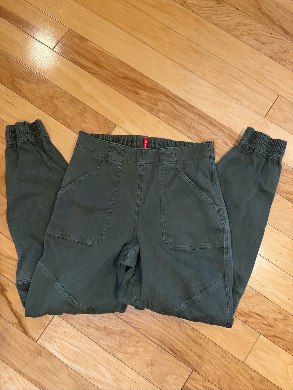 SPANX Stretch Twill Cargo Jogger Pants Army Green Ankle Zip Size L Large 20319R